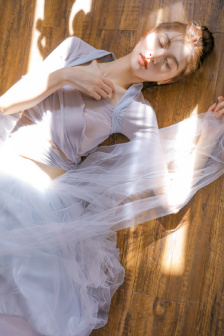 牛奶女佣
